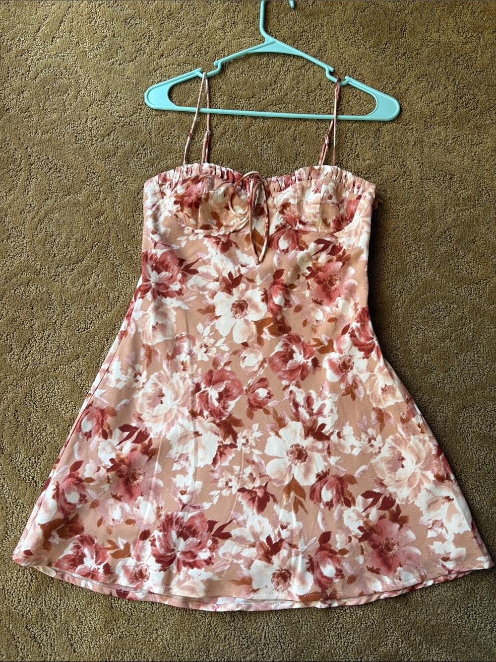 Le Lis Pink Floral Mini Dress